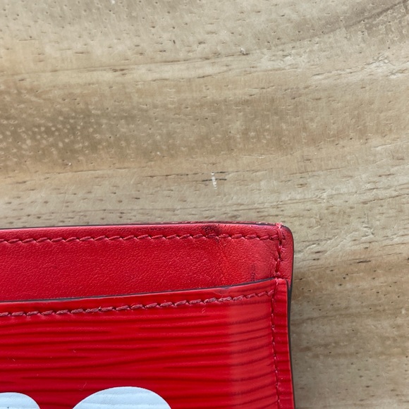 LOUIS VUITTON X SUPREME EPI LEATHER CARDHOLDER - Picture 7 of 8
